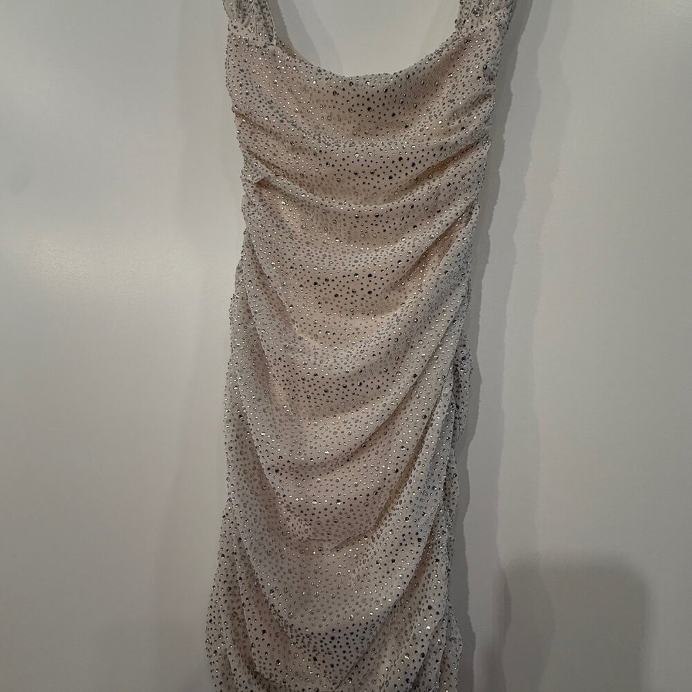 OH POLLY EMBELLISHED DRESS! - Picture 5 of 6